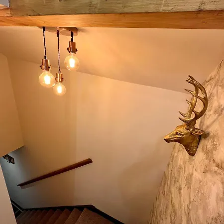 Stylish & Cosy Barn Minutes From The District *